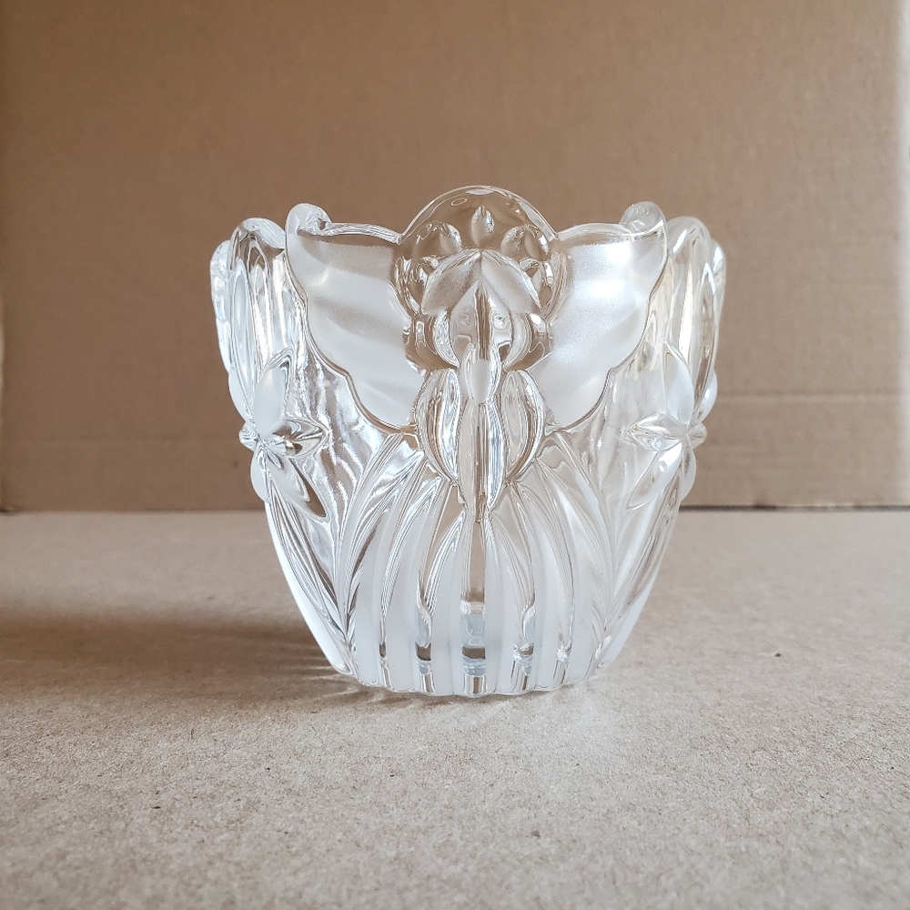 Gorham Crystal Holiday Traditions Angels Of Peace Votive Candle Holder 3in